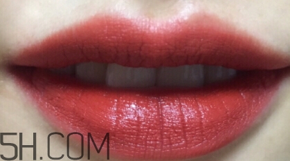 mac小辣椒好看嗎？mac小辣椒試色