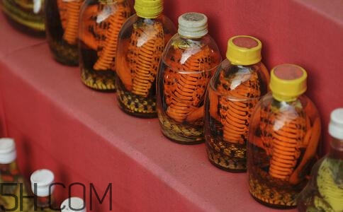 喝什么藥酒可以補(bǔ)腎壯陽？補(bǔ)腎壯陽藥酒什么時(shí)候喝好？