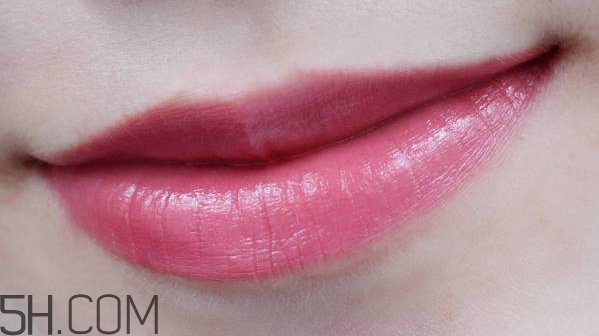 紀(jì)梵希禁忌之吻哪個顏色好看？紀(jì)梵希熱門口紅色號試色推薦