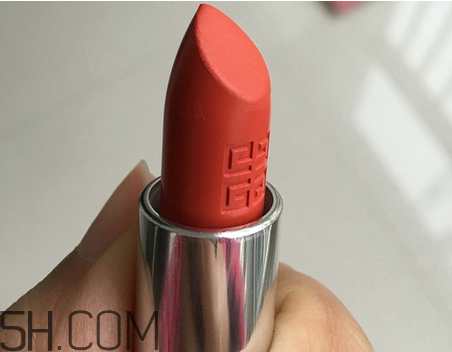 紀梵?？诩t204是什么顏色？紀梵希小羊皮真假辨別方法