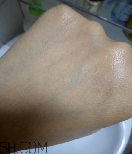 春紀(jì)洗面奶好用嗎？春紀(jì)潔面乳評(píng)測(cè)