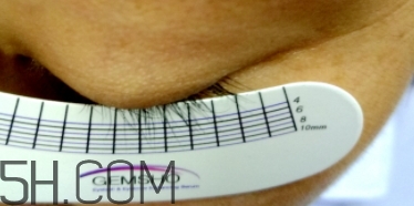 睫毛增長液怎么用？睫毛增長液使用方法圖解