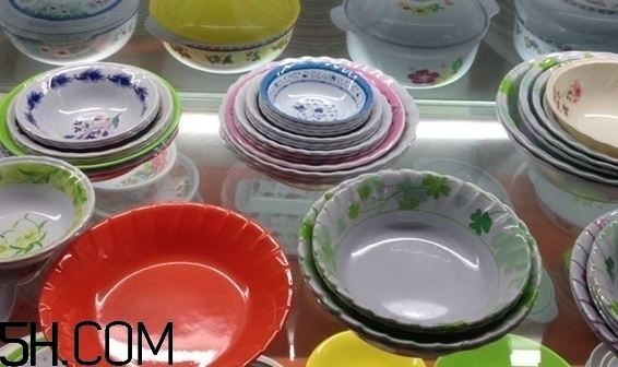 什么是仿瓷碗？仿瓷碗是塑料碗嗎？