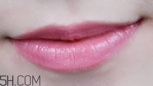 紀(jì)梵希禁忌之吻哪個顏色好看？紀(jì)梵希熱門口紅色號試色推薦