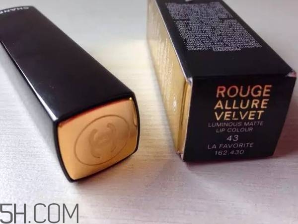 香奈兒絲絨口紅43適合黃皮嗎？香奈兒口紅哪個色最火？