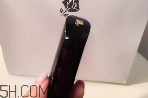 香奈兒絲絨口紅43適合黃皮嗎？香奈兒口紅哪個色最火？