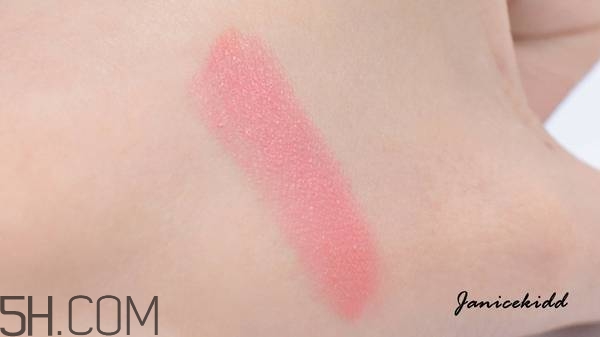 紀(jì)梵希禁忌之吻哪個顏色好看？紀(jì)梵希熱門口紅色號試色推薦