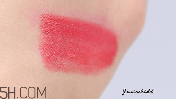 紀(jì)梵希禁忌之吻哪個顏色好看？紀(jì)梵希熱門口紅色號試色推薦