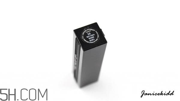 紀(jì)梵希禁忌之吻哪個顏色好看？紀(jì)梵希熱門口紅色號試色推薦