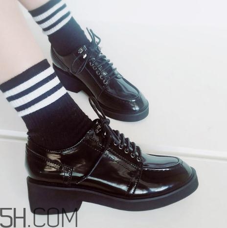 新皮鞋味道大怎么辦？新皮鞋有味道怎么去除？