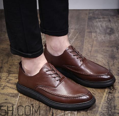 皮鞋能用牙膏擦嗎？皮鞋可以用酒精擦嗎？