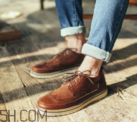 皮鞋可以用水洗嗎？皮鞋水洗了怎么補(bǔ)救？