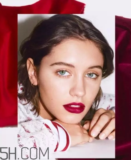 女生說(shuō)寂寞是什么意思？女生說(shuō)寂寞怎么回復(fù)怎么辦？