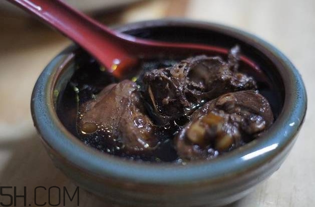 熟地黃是什么？熟地黃有什么功效？