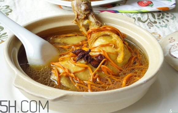 熟地黃與生地黃有什么區(qū)別？熟地黃有什么做法？