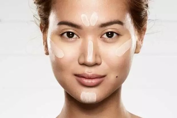 熬夜后第二天怎么化妝看上去精神 熬夜后第二天怎么化妝看上去精神