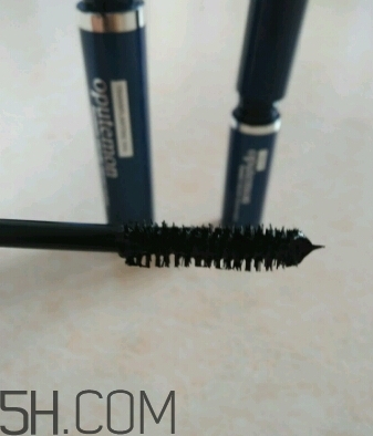 歐蒙睫毛膏和火烈鳥哪個(gè)好?歐蒙睫毛膏好用嗎？