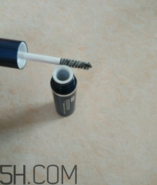 歐蒙睫毛膏和火烈鳥哪個(gè)好?歐蒙睫毛膏好用嗎？