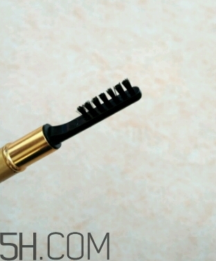 歐蒙睫毛膏和火烈鳥哪個(gè)好?歐蒙睫毛膏好用嗎？