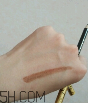 歐蒙睫毛膏和火烈鳥哪個(gè)好?歐蒙睫毛膏好用嗎？