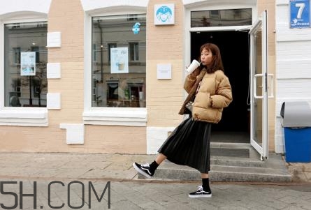 短款棉衣怎樣搭配？短款棉襖穿著搭配圖片