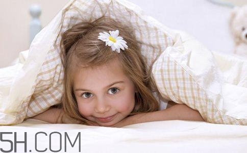 冬天用哪種類(lèi)型的空調(diào)比較好？冬天用吸頂式空調(diào)好嗎？