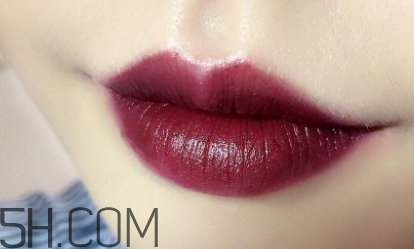 burberry牛血色適合黃皮嗎？burberry巴寶莉牛血色多少錢