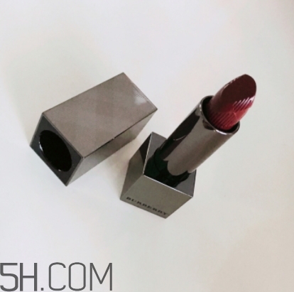 burberry97口紅多少錢？burberry巴寶莉97號(hào)牛血色專柜價(jià)