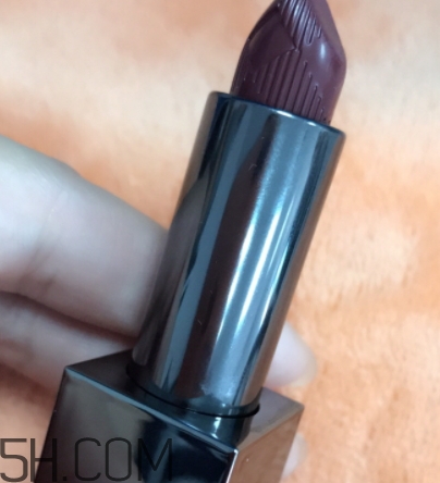 burberry口紅97和93哪個好看？burberry巴寶莉97和93對比