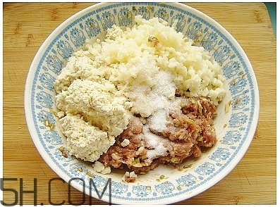 蓮藕可以和豆腐一起吃嗎？蓮藕和豆腐一起吃有什么好處？