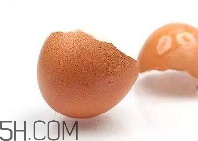 長斑了的雞蛋能吃嗎？長斑了的雞蛋吃了有什么危害？