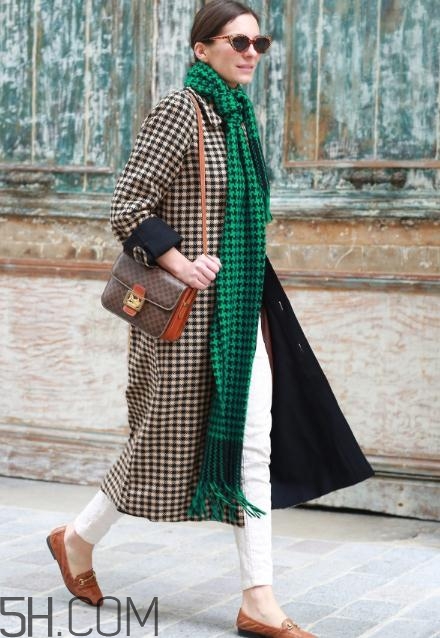 棕色格子大衣怎么搭配？棕色格子大衣搭配圖片