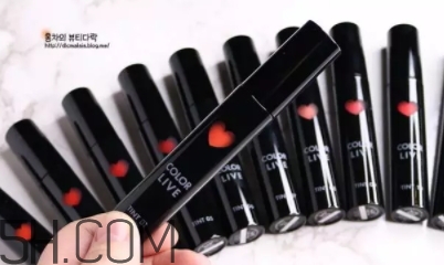 橘紅色口紅適合什么膚色？橘紅色口紅適合黃皮膚嗎？