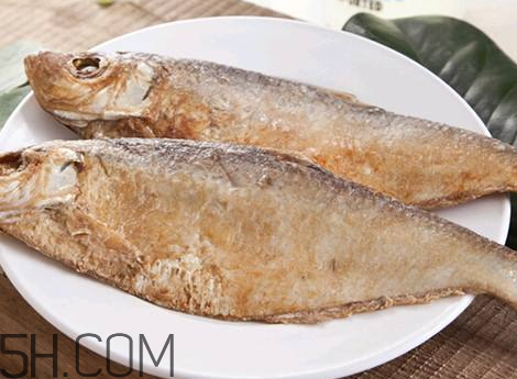 咸魚臭了還能吃嗎 咸魚臭了怎么去除臭味 咸魚臭了還能吃嗎 咸魚臭了怎么去除臭味