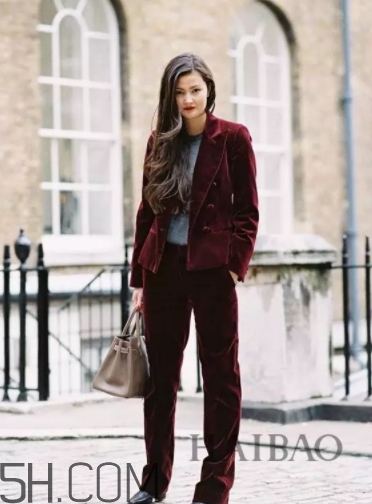 勃艮第紅是什么顏色？勃艮第色是酒紅色嗎？