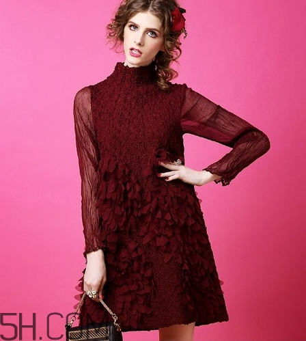 勃艮第紅怎么搭配？勃艮第色搭配什么顏色好看？