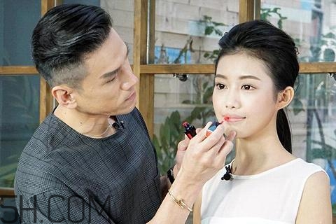 反咬唇妝是什么樣的？染唇妝和咬唇妝的區(qū)別