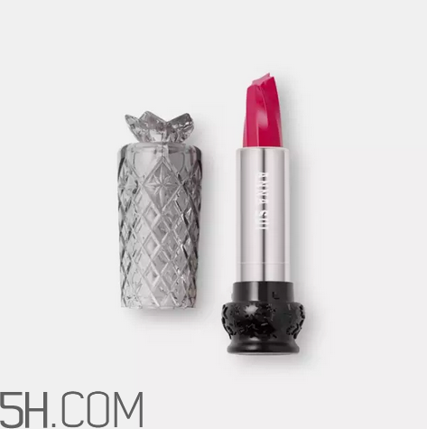 涂口紅前用bb打底可以嗎？最近比較火的口紅品牌有哪些？