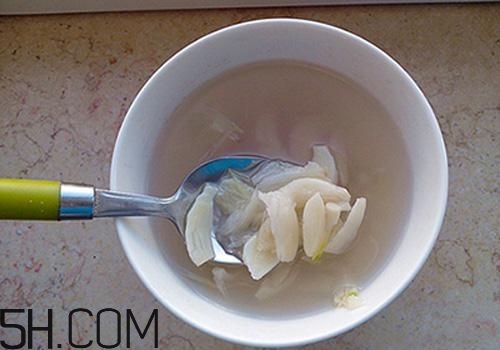 大蒜泡冰糖怎么做？大蒜泡冰糖真的能治腎虛嗎？