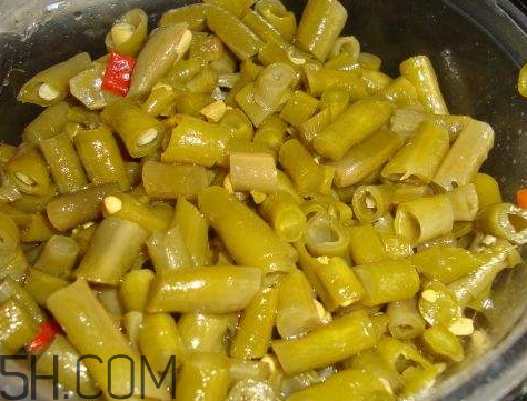 酸豆角發(fā)霉了還能吃嗎 酸豆角發(fā)霉怎么辦 酸豆角發(fā)霉了還能吃嗎 酸豆角發(fā)霉怎么辦