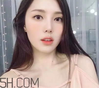 奶油杏是什么顏色？奶油杏色口紅試色