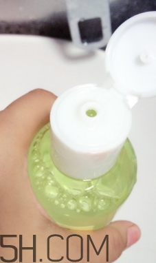 韓束卸妝水能卸干凈嗎？韓束卸妝水刺激嗎？