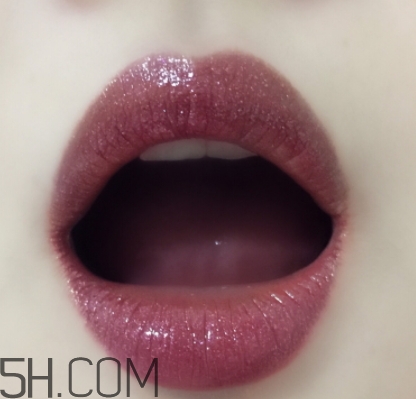 阿瑪尼黑管503多少錢？阿瑪尼黑管503適合黃皮嗎？