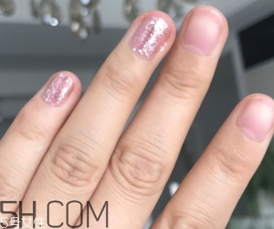 candy moyo和miss candy區(qū)別 膜玉和糖果小姐哪個好？