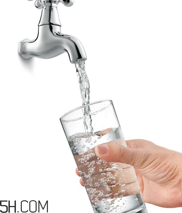喝水有哪些禁忌？哪些水是不能喝的？