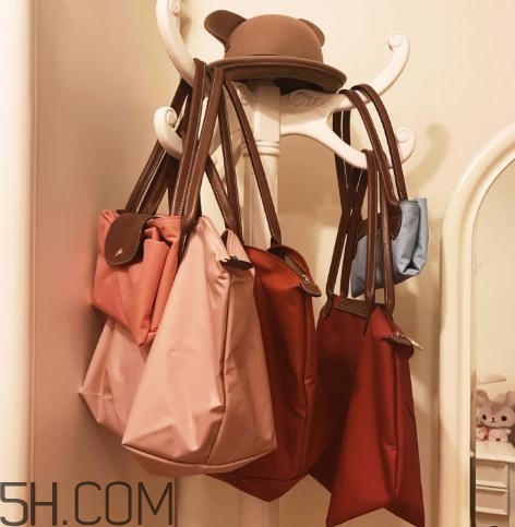 瓏驤餃子包多少錢？longchamp餃子包價(jià)格