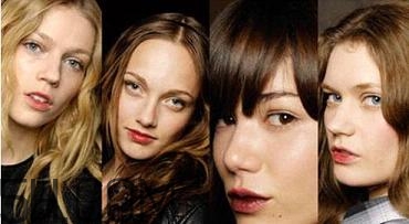 今年秋冬最流行的唇妝 反咬唇妝怎么畫 今年秋冬最流行的唇妝 反咬唇妝怎么畫