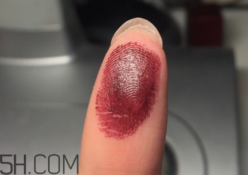 口紅到底應(yīng)該怎么涂？吻唇妝具體畫法