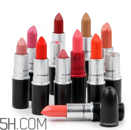 涂口紅前用bb打底可以嗎？最近比較火的口紅品牌有哪些？