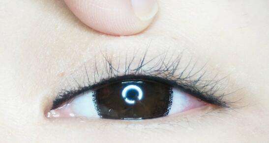 腫眼泡內(nèi)雙怎樣畫(huà)眼妝 內(nèi)雙腫眼泡拯救大法